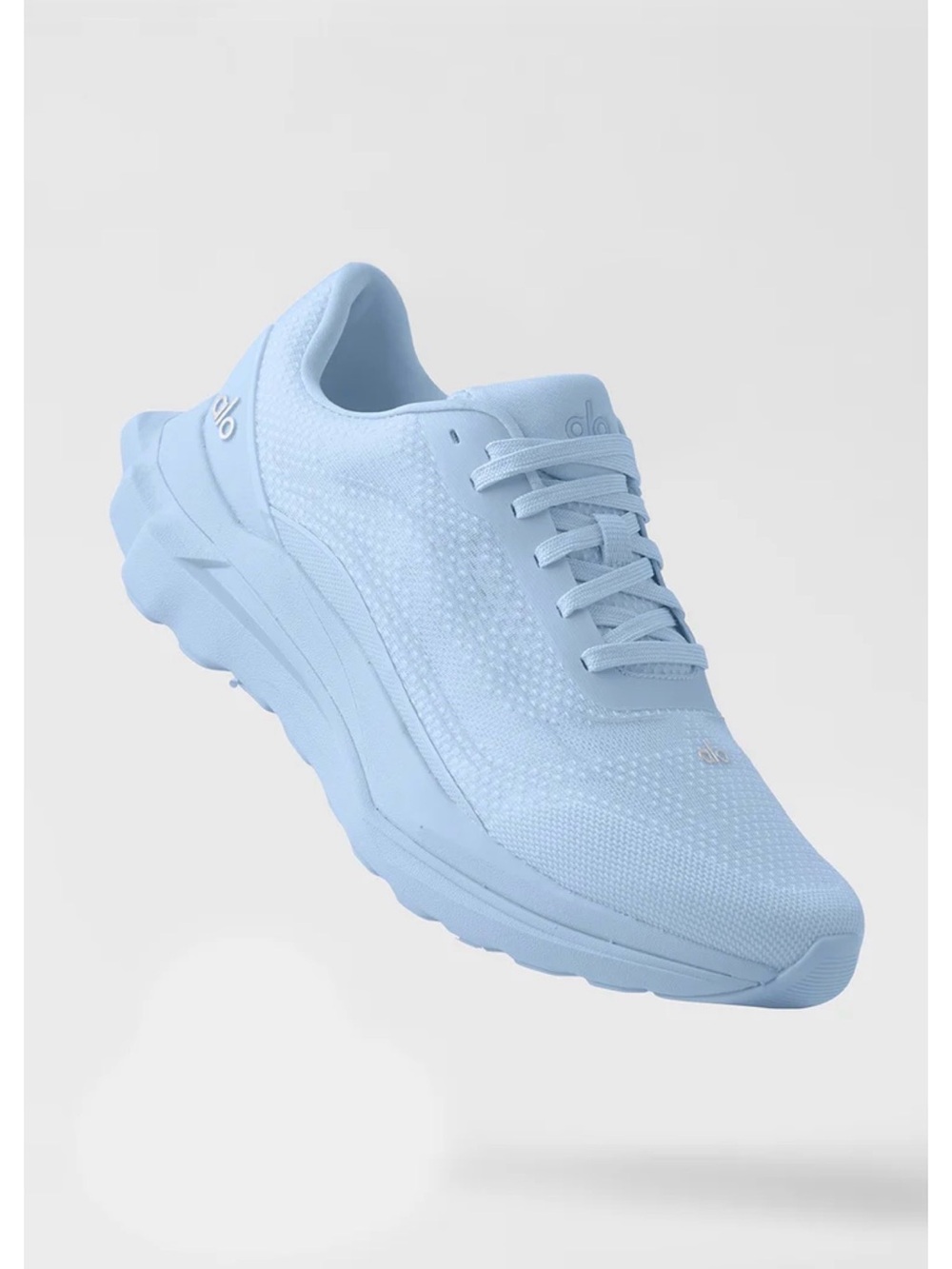 ALO Yoga Women’s Cloud Runner Sneaker — Pale Blue